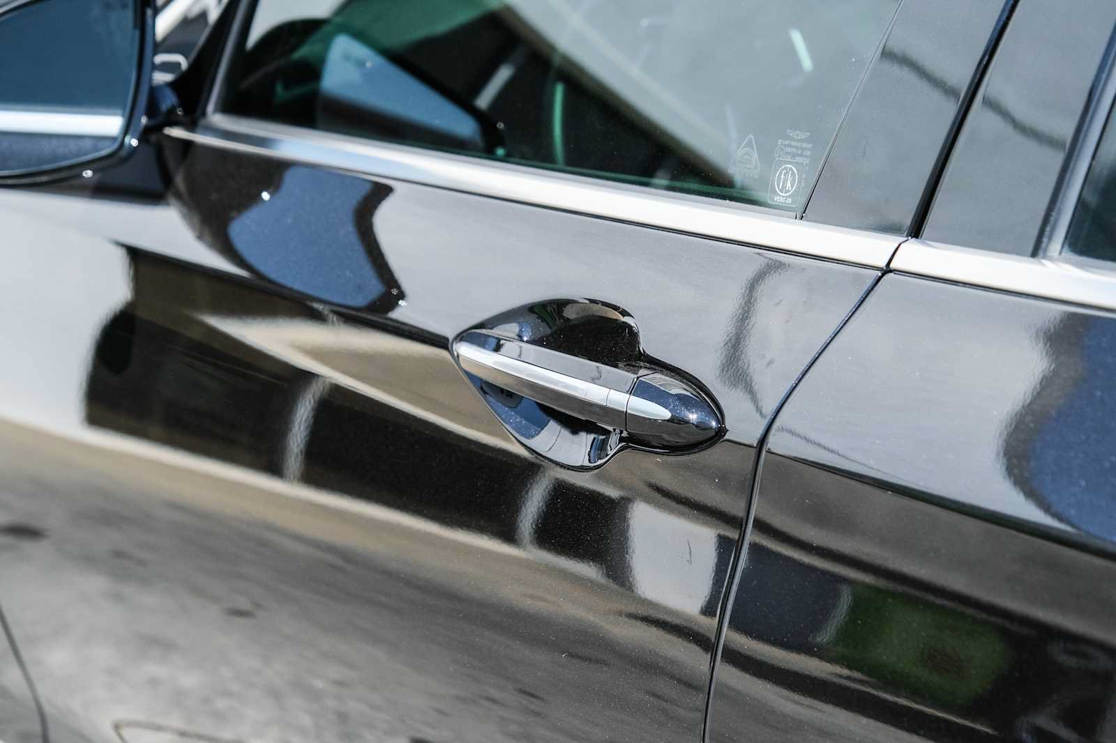 Used 2018 Genesis G80 3.8 w/ Option Group 02 RWD image 16