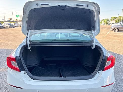 Used 2018 Honda Accord Touring image 20