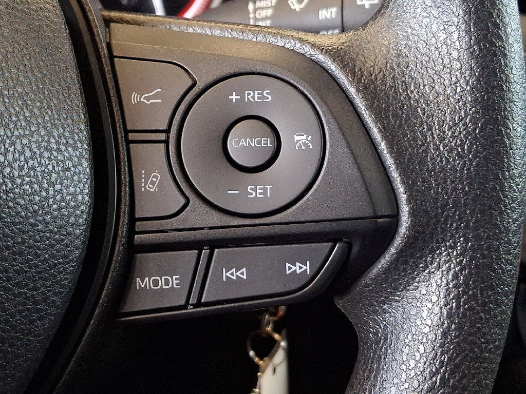 Used 2023 Toyota RAV4 LE FWD image 23