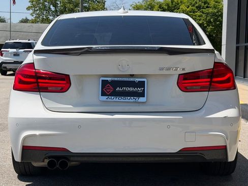 Used 2017 BMW 330e RWD image 9