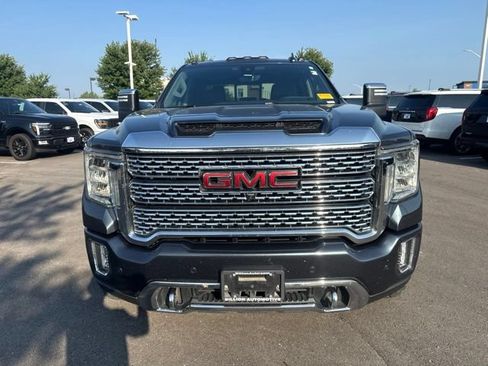 Used 2020 GMC Sierra 3500 Denali w/ Denali Ultimate Package AWD/4WD image 2