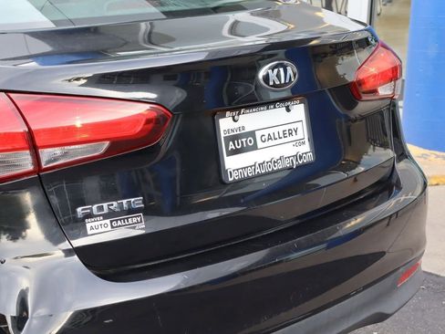 Used 2017 Kia Forte LX image 20