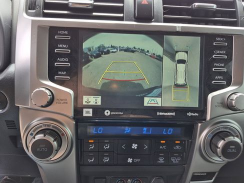 Used 2023 Toyota 4Runner Limited AWD/4WD image 31