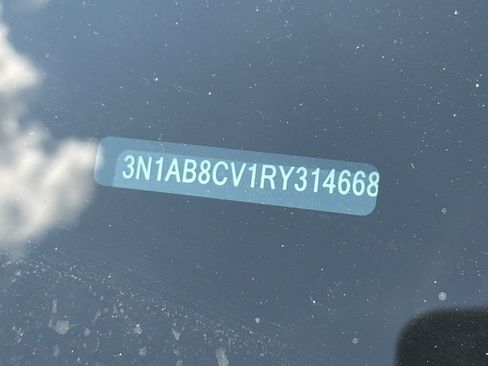 Used 2024 Nissan Sentra SV FWD image 2