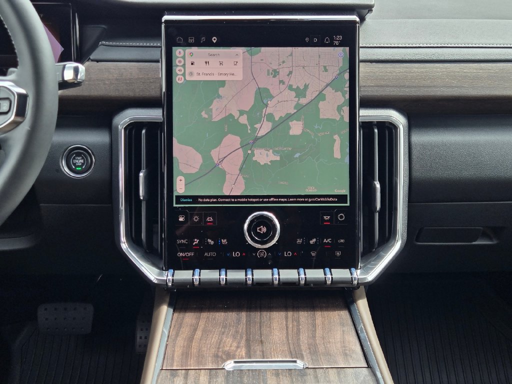 Used 2026 GMC Acadia Denali Ultimate w/ LPO, Floor Liner Package FWD image 22