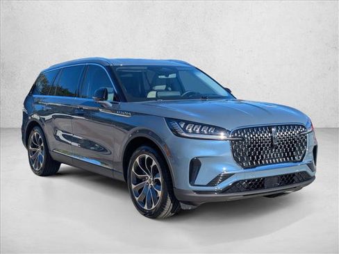 New 2025 Lincoln Aviator 2WD w/ Equipment Group 101A image 6