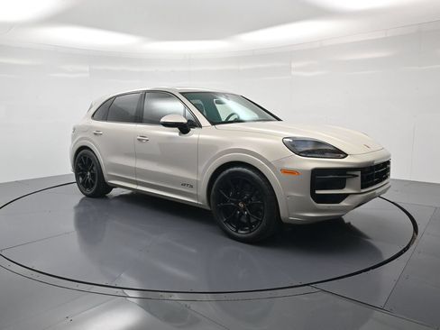 Used 2026 Porsche Cayenne GTS AWD/4WD image 45