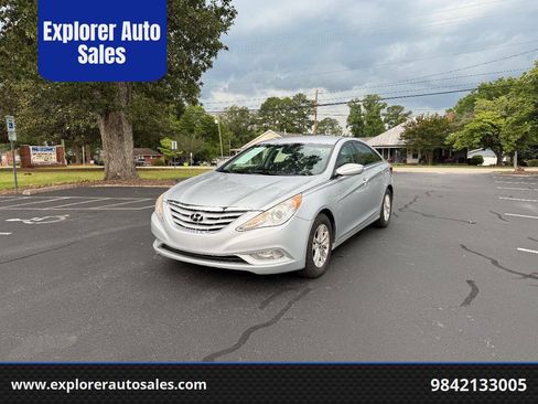 Used 2013 Hyundai Sonata GLS w/ Popular Equipment Pkg FWD image 1