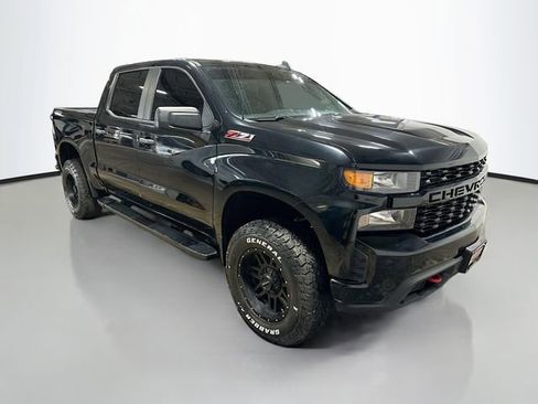 Used 2021 Chevrolet Silverado 1500 Custom Trail Boss w/ LPO, Dark Essentials Package AWD/4WD image 5