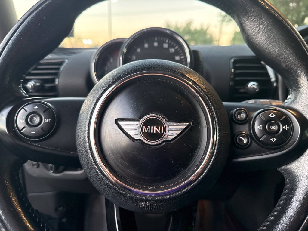 Used 2017 MINI Cooper Clubman FWD image 8