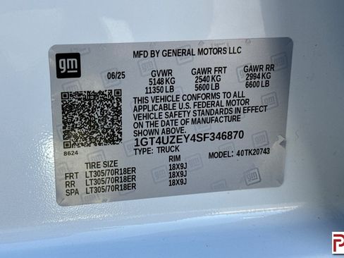 Certified 2025 GMC Sierra 2500 AT4X w/ AT4X AEV Edition AWD/4WD image 35