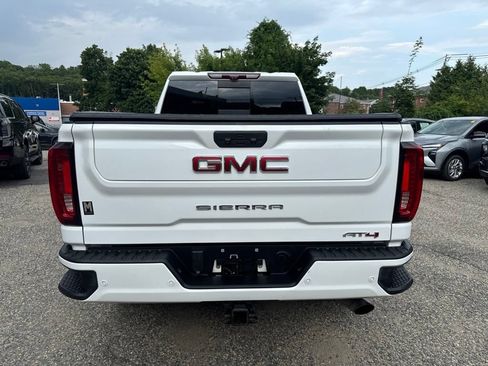 Used 2021 GMC Sierra 2500 AT4 w/ AT4 Premium Plus Package AWD/4WD image 5