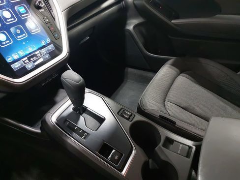 Used 2024 Subaru Crosstrek 2.0i Premium image 24