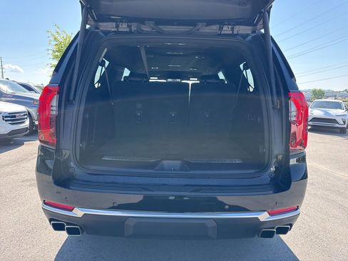 Used 2025 GMC Yukon XL Denali AWD/4WD image 25