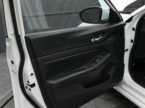 Used 2021 Nissan Altima 2.5 S image 12