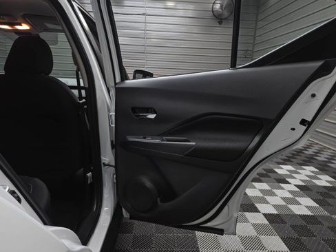 Used 2024 Nissan Kicks SV FWD image 30
