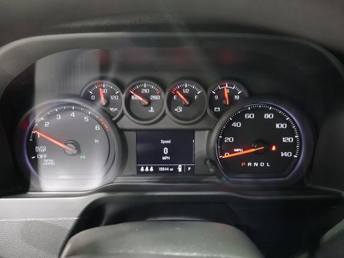 Used 2024 Chevrolet Silverado 1500 Custom AWD/4WD image 34