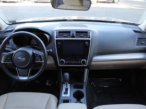 Used 2019 Subaru Outback 2.5i Premium AWD/4WD image 13