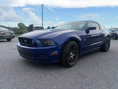 Used 2014 Ford Mustang GT w/ Brembo Brake Package RWD image 16