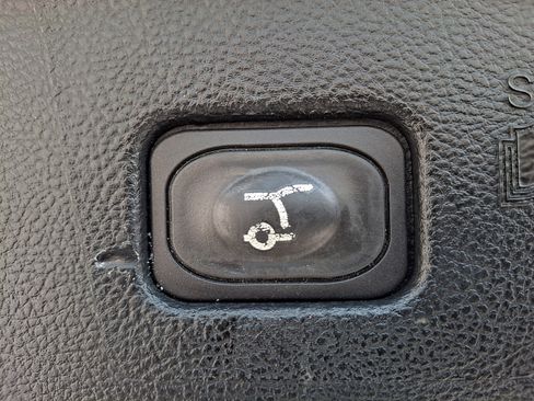 Used 2022 Ford Edge Titanium w/ Equipment Group 301A AWD/4WD image 32