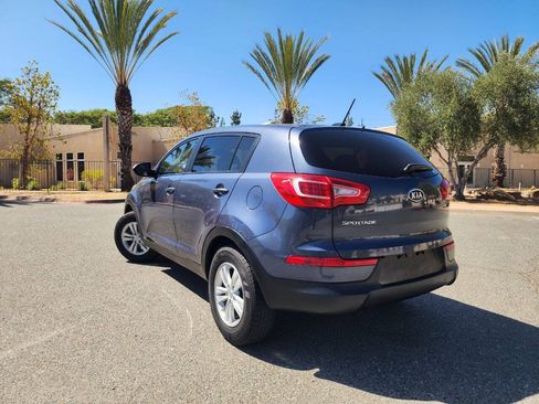 Used 2011 Kia Sportage LX AWD/4WD image 7