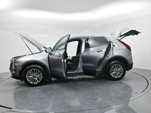 Used 2025 Cadillac XT4 Premium Luxury image 53