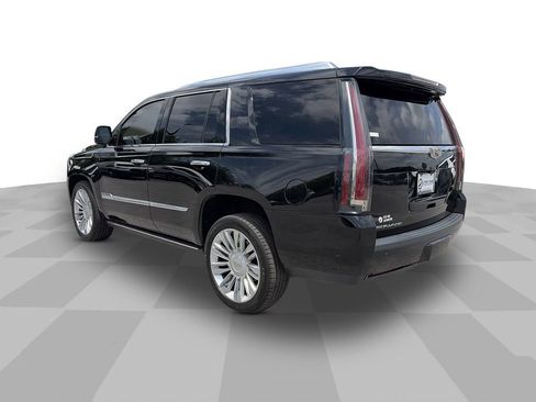 Used 2019 Cadillac Escalade Platinum AWD/4WD image 5