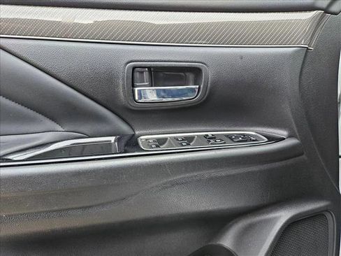 Used 2022 Mitsubishi Outlander SEL AWD/4WD image 24