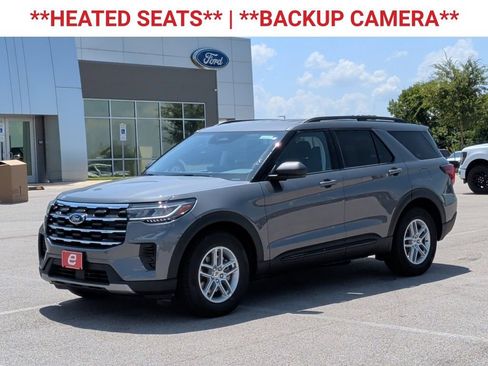 New 2026 Ford Explorer Active RWD image 3