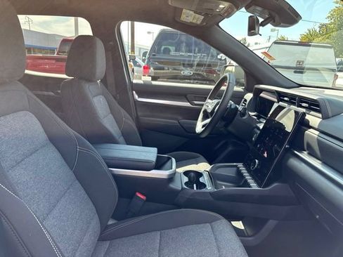 Used 2026 GMC Terrain Elevation w/ Technology Package II AWD/4WD image 10