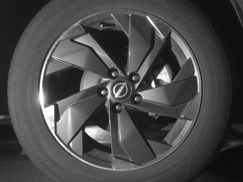 Used 2025 Nissan Rogue SV FWD image 13