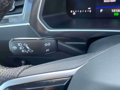 Used 2024 Volkswagen Tiguan SE R-Line image 24