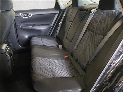 Used 2018 Nissan Sentra SR w/ Technology Package FWD image 14