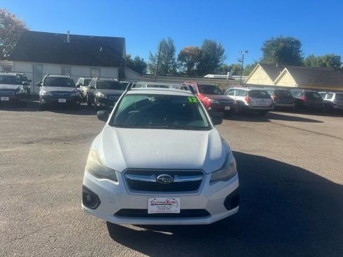 Used 2012 Subaru Impreza 2.0i image 3
