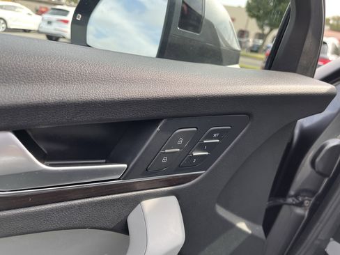 Certified 2023 Audi Q5 2.0T Premium w/ Convenience Package AWD/4WD image 8