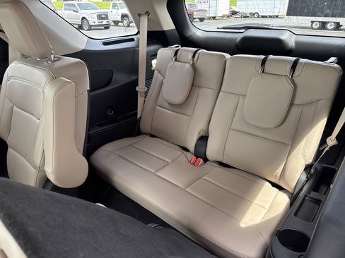 Used 2022 Ford Explorer XLT w/ Equipment Group 202A image 23