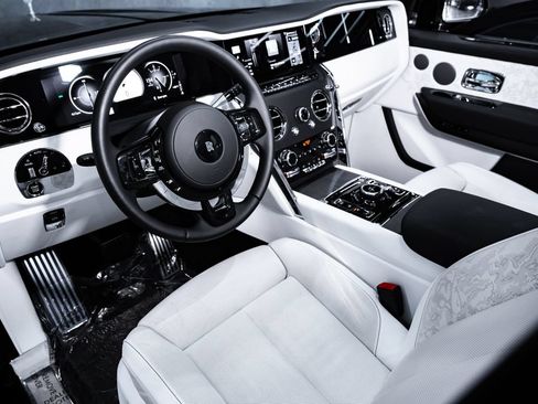 Used 2025 Rolls-Royce Cullinan AWD/4WD image 44