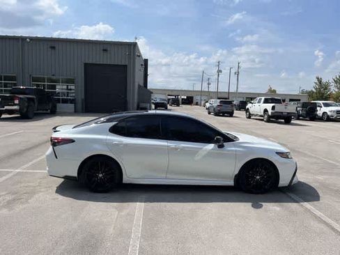 Used 2022 Toyota Camry XSE w/ Navigation Package AWD/4WD image 9