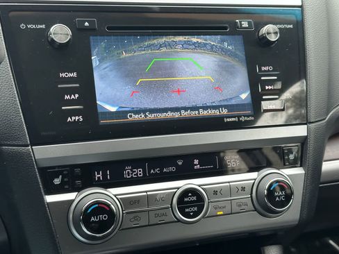 Used 2016 Subaru Outback 2.5i Limited image 18