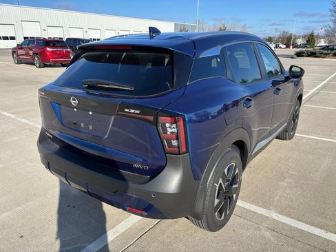 New 2025 Nissan Kicks SV w/ SV Premium Package image 7