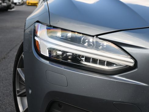 Used 2018 Volvo S90 T5 Momentum image 26