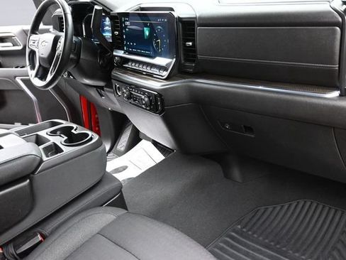 Used 2023 Chevrolet Silverado 1500 LT AWD/4WD image 29