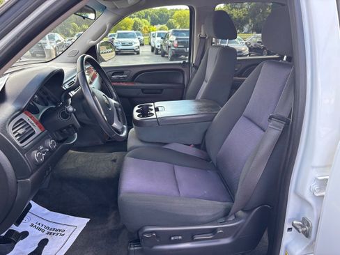 Used 2013 Chevrolet Tahoe LS AWD/4WD image 9