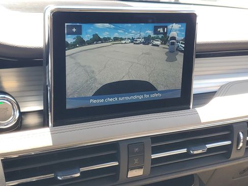 Certified 2022 Lincoln Corsair AWD w/ Premium Package image 17