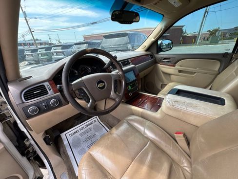 Used 2012 Chevrolet Suburban LTZ AWD/4WD image 15