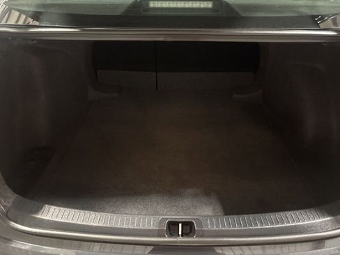 Used 2025 Toyota Corolla LE image 24