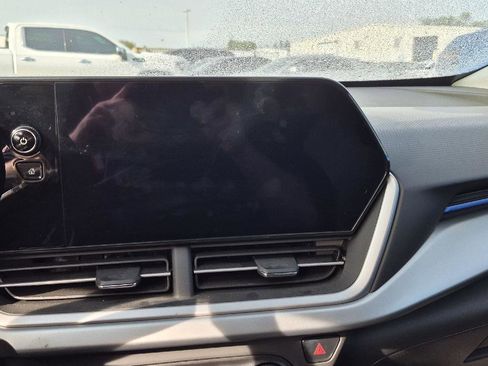 Used 2024 Chevrolet Trax LS w/ Driver Confidence Package FWD image 9