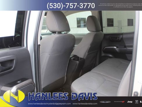 Used 2022 Toyota Tacoma SR5 RWD image 15