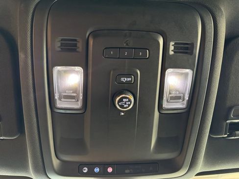 Used 2021 GMC Yukon SLT AWD/4WD image 22