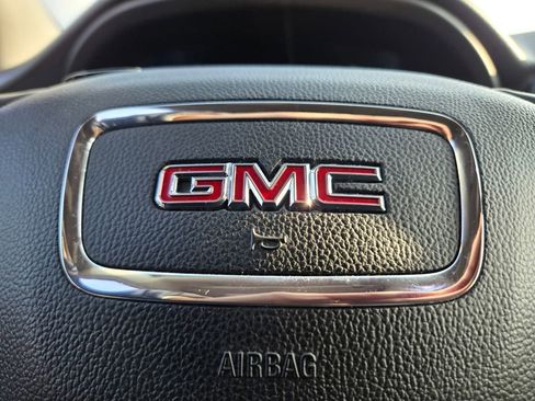 Used 2019 GMC Acadia SLE w/ Driver Alert Package I image 22